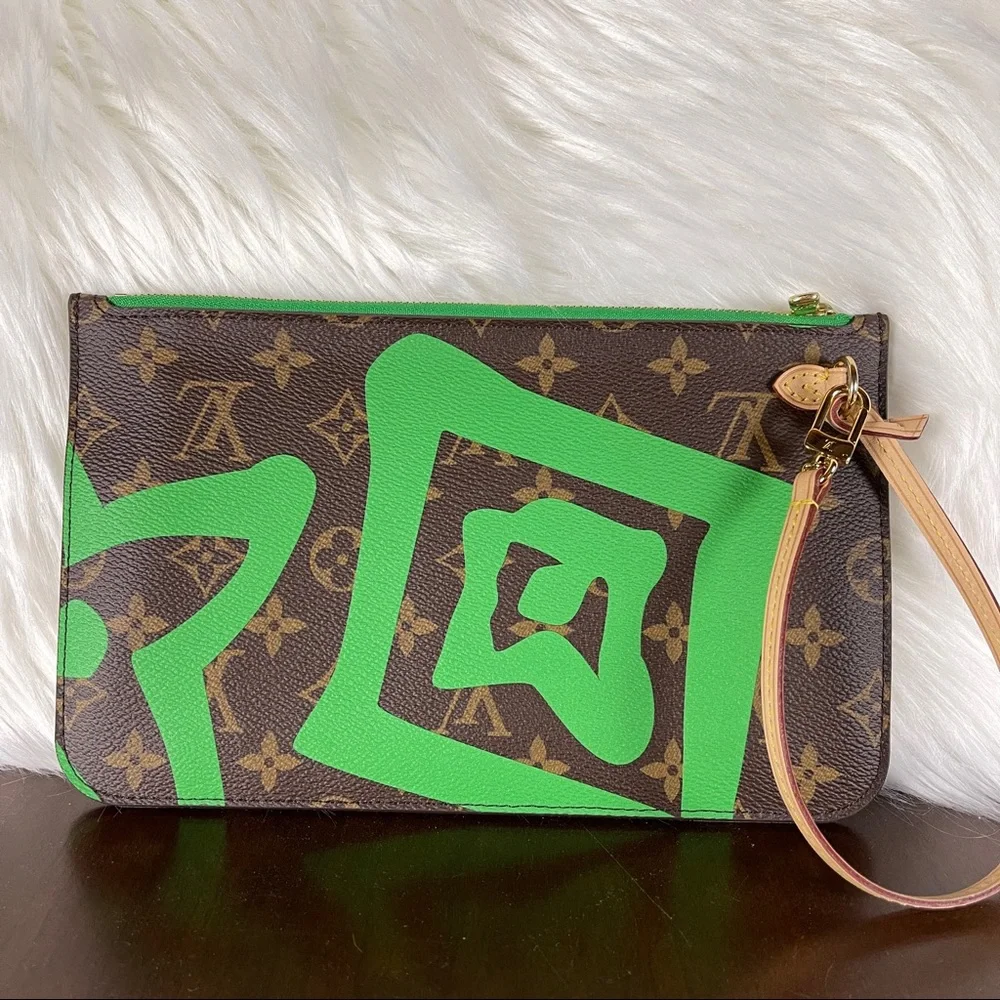 Louis Vuitton Hawaii Neverfull MM Tote w Pouch - Picture 14 of 16